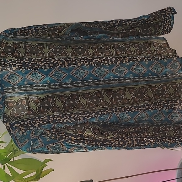 Blouse by allison taylor - Picture 5 of 5